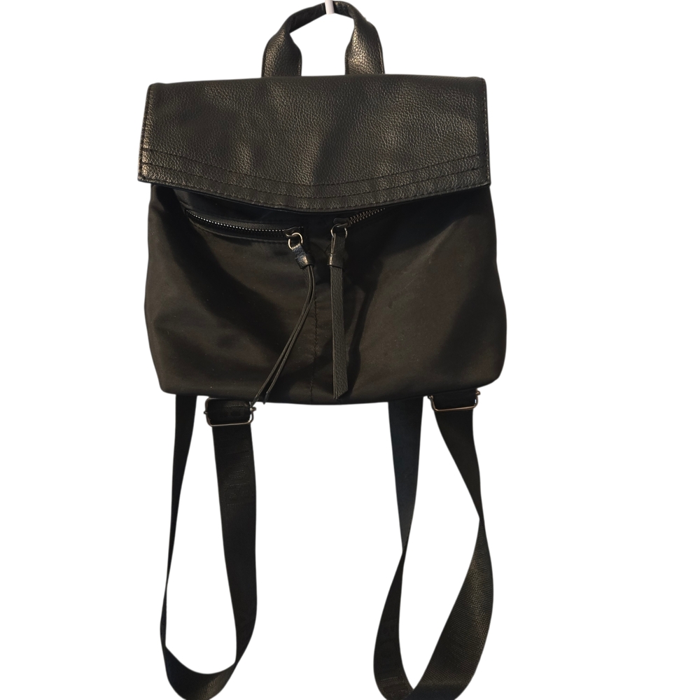 BOTKIER OF NEW YORK Elegant Black Leather Backpack